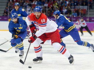 Jaromír Jágr (v strede) si obliekal český národný dres na olympijských hrách 2014 v Soči. Reprezentačnú kariéru však už dávnejšie ukončil.