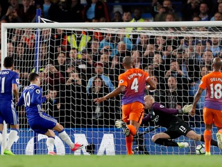 Chelsea v šlágri kola zdolala Manchester City, uspel aj Arsenal