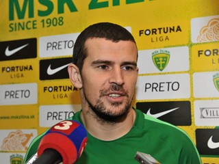 Viktor Pečovský pauzoval pre zlomeninu nohy.