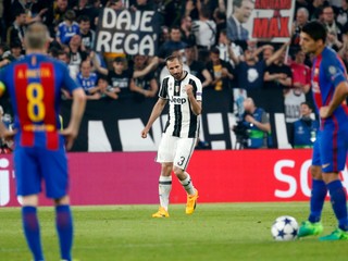 Futbalisti Barcelony v Turíne zlyhali.