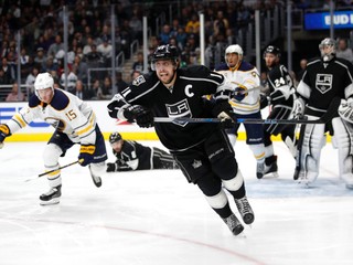 Dlhoročný líder slovinského výberu Kopitar síce s tímom Los Angeles Kings nepostúpil do play-off NHL, ale na šampionáte svojim krajanom nepomôže.