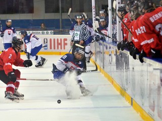 Mladí Slováci do štvrťfinále postúpili z tretieho miesta, zahrajú si s Rusmi