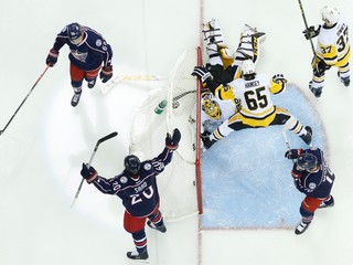 Pittsburgh prehral na ľade Columbusus 4:5.