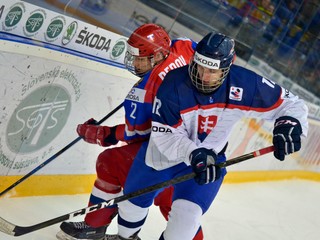 Sprava: Filip Krivošík zo Slovenska a Georgi Dedov z Ruska počas majstrovstiev sveta hráčov do 18 rokov - štvrťfinále medzi Rusko - Slovensko. 