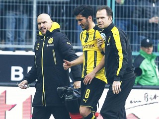 Zranenia ho stále prenasledujú. Hráča Dortmundu zrejme opäť čaká dlhšia pauza
