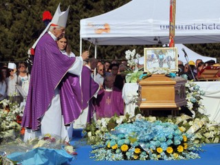 So Scarponim sa rozlúčili tisícky ľudí, prišiel aj Peter Sagan