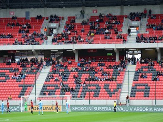 Na veľké slovenské derby prišlo vyše tritisíc divákov, Slovan v ňom zdolal Trnavu