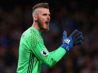 Španielsky futbalový klub Real Madrid je odhodlaný získať do svojich služieb brankára Davida De Geu z Manchestru United už toto leto.