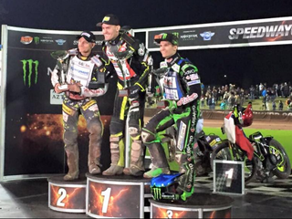 Vaculík senzačne vyhral úvodné preteky Grand Prix