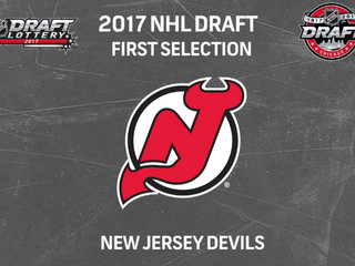 Devils vyhrali draftovú lotériu, nováčik z Las Vegas bude voliť ako šiesty