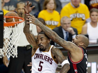 Nehrali osem dní. Basketbalisti Clevelandu uspeli v prvom zápase proti Torontu