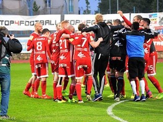 V druhej lige bol opäť iba rok. Olomouc postúpil do najvyššej českej súťaže