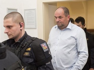 Šéfa českého futbalu poslal súd do väzby