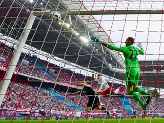 Diváci v Lipsku videli skvelý zápas, majstrovský Bayern zdolal domácich 5:4