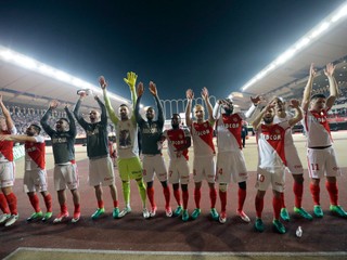 Futbalisti AS Monaco sa tešia po výhre nad OSC Lille v zápase 37. kola francúzskej Ligue 1 v Monaku.