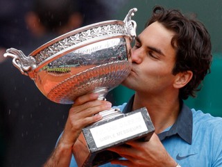 Roger Federer ovládol Roland Garros počas kariéry jediný raz - v roku 2009. Tento rok ďalší titul určite nepridá.