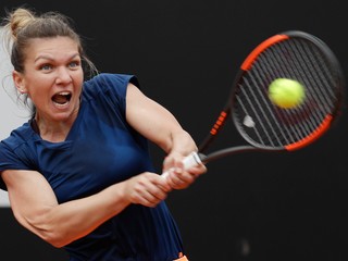Simona Halepová sa stala prvou finalistkou na turnaji v Ríme.