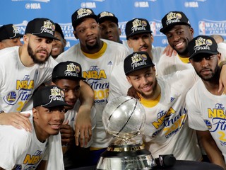 Golden State zabojujú o druhý titul NBA v troch rokoch.
