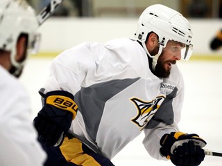 Mike Fisher počas tréningu.