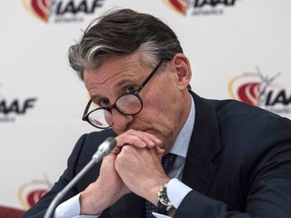 Prezident Medzinárodnej asociácie atletických federácie Sebastian Coe sa zúčastnil na športových hrách v uliciach Manchestru.