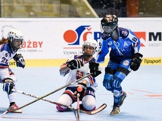 Slovenky zdolali posledné Talianky až po nájazdoch a v semifinále vyzvú domáce Češky