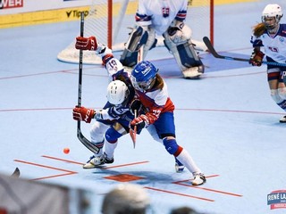 Slovenky prehrali s Češkami, stratili chuť po zlých rozhodnutiach rozhodkýň