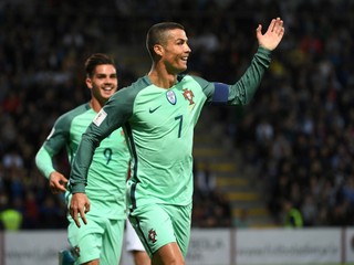 Cristiano Ronaldo potvrdzuje svoje kvality aj v reprezentačnom drese.