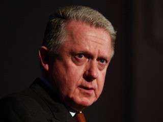 Mal kryť Armstrongov doping. Zomrel bývalý dlhoročný šéf UCI