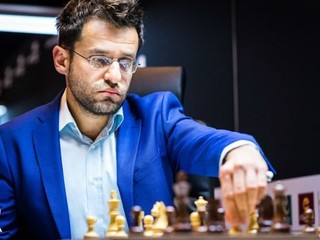 Šampión Carlsen v Stavangeri prepadol, vyhral Armén Aronjan