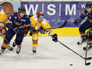 Matej Pokorný (vpravo) končí v Slovane. Minulý rok si zahral aj za hokejovú dvadsiatku.