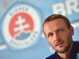 Na snímke tréner A-mužstva ŠK Slovan Bratislava Ivan Vukomanovič počas tlačovej konferencie ŠK Slovan Bratislava pred odvetou 1. predkola Európskej ligy UEFA 2017/18.