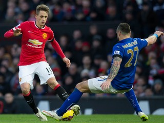 Adnan Januzaj (vľavo) opúšťa Anglicko. V United sa nepresadil.