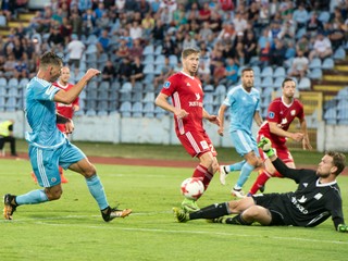 Slovenským klubom sa v Európskej lige nedarilo, neprehral iba Trenčín