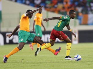 Georges Mandjeck (vpravo) je aj kamerunským reprezentantom.