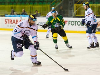 Jiří Vašíček (vľavo) si v minulej sezóne obliekal dres HC Košice.