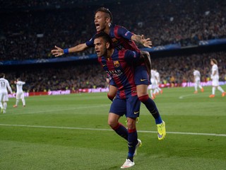 Dani Alves a Neymar ešte v drese FC Barcelona.