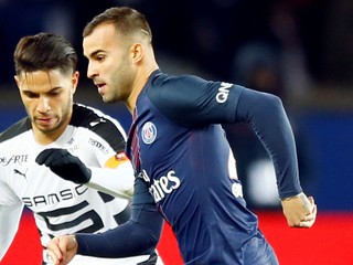 Jesé Rodriguez v modrom drese PSG.
