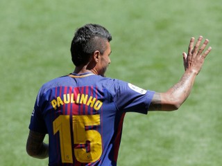 Paulinho opúšťa Barcelonu, mieri späť do Číny