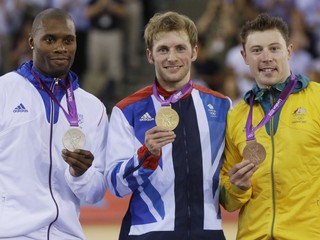 Shane Perkins (vpravo) je bronzovým medailistom z OH v roku 2012 v Londýne.