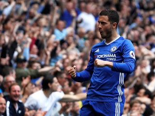 Hviezdny Eden Hazard bude mať v Chelsea rodinu.