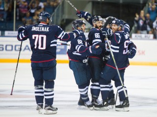 Slovan po obrate vyhral prvý domáci zápas v novej sezóne KHL