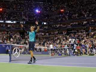 Juhoafričan Kevin Anderson sa stal prvým finalistom US Open.