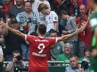 Lewandowski kritizuje Bayern za prestupovú politiku a ázijskú prípravu