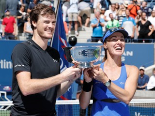 Miešanú štvrohru na US Open vyhrali Hingisová a Jamie Murray