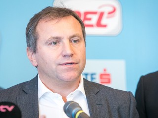 Výkonný riaditeľ Tipsport extraligy Jozef Řezníček z Českej republiky počas TK pri príležitosti organizovania konceptu hokejovej All Star 2018. 