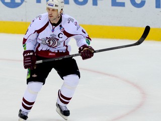 Jeden z najlepších lotyšských hokejistov histórie Sandis Ozolinš.