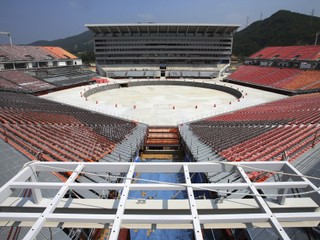 Výstavba štadióna, archívna snímka.