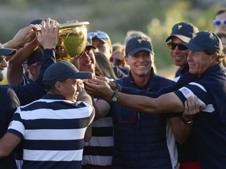 Tím USA sa raduje z triumfu.