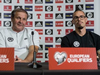 Ján Kozák a Marek Hamšík počas tlačovej konferencie.