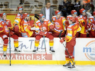 Hokejisti Dukly Trenčín pokračujú v skvelých výkonoch.